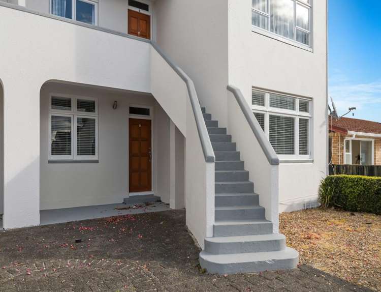 2d Grey Street Glenholme_0