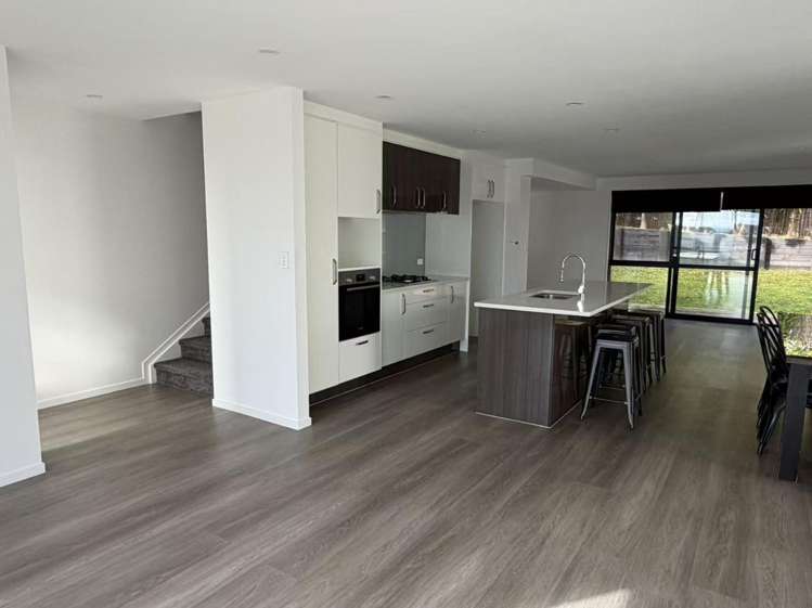 46 Seafarer Crescent Stanmore Bay_3
