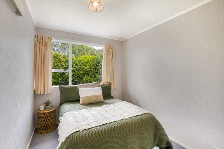 52 Parakai Street Paraparaumu_15