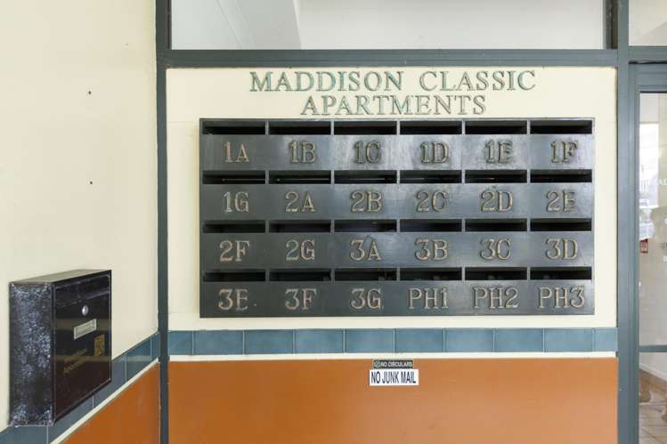 2c/6 Queen Street Palmerston North Central_13