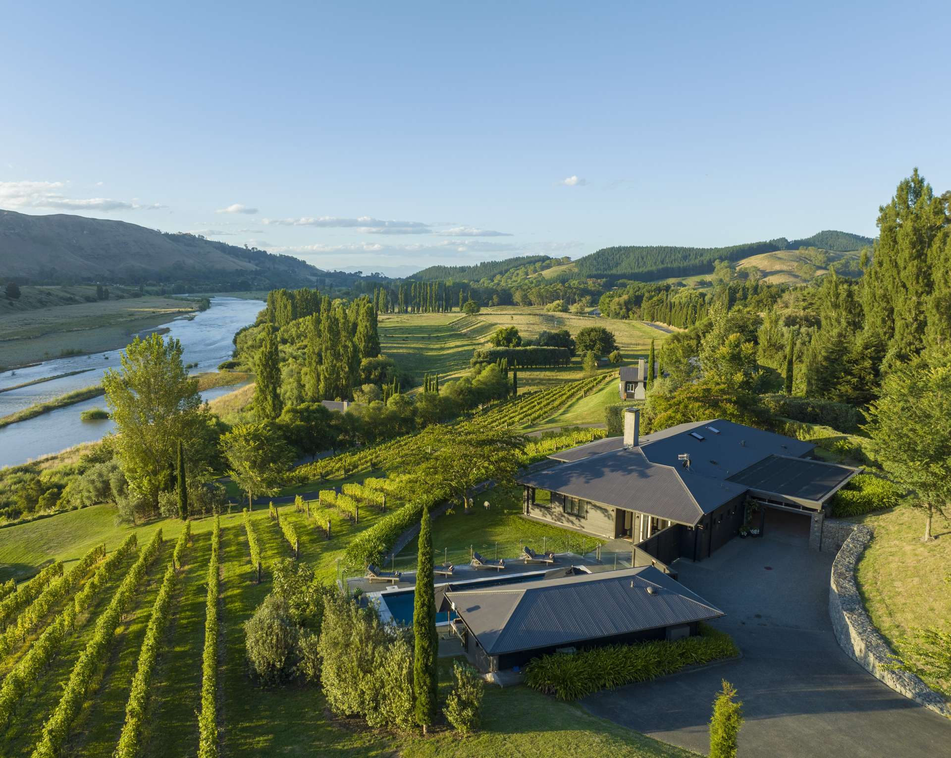 Lodge 3 Riverside Tuki Tuki_0