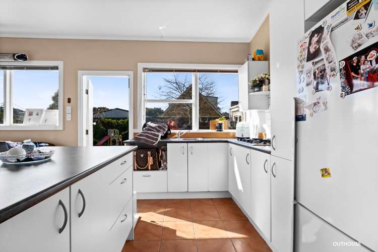 204a Tukapa Street Westown_14