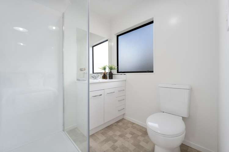 4229 Great North Road Glendene_28