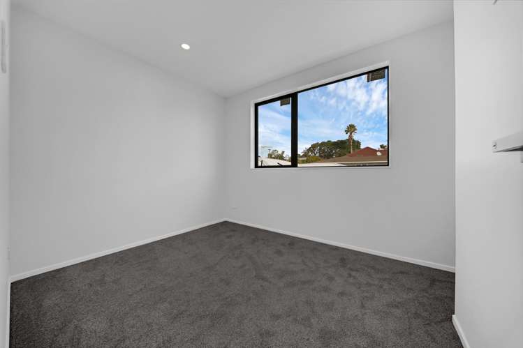 2/67 Salisbury Road Birkdale_11