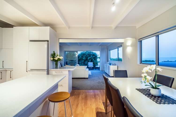 2/5 Marama Street Castor Bay_6