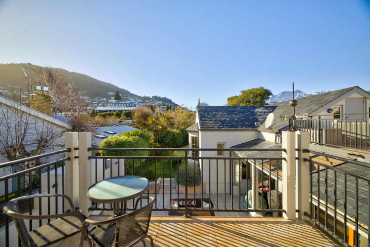 7 Brisbane Street Queenstown_16