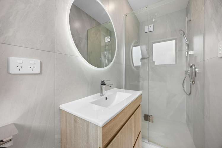 12D Pooley Street Pakuranga Heights_12