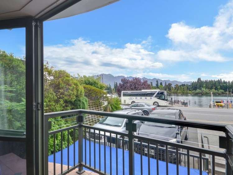 13/109 Beach Street Queenstown_13