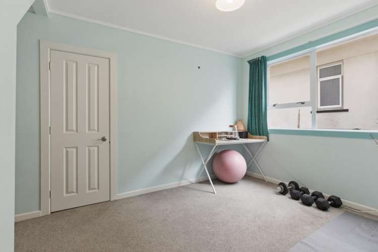 60 Tukapa Street Westown_19