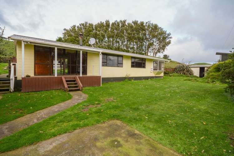 852 Upper Kina Road Opunake_18