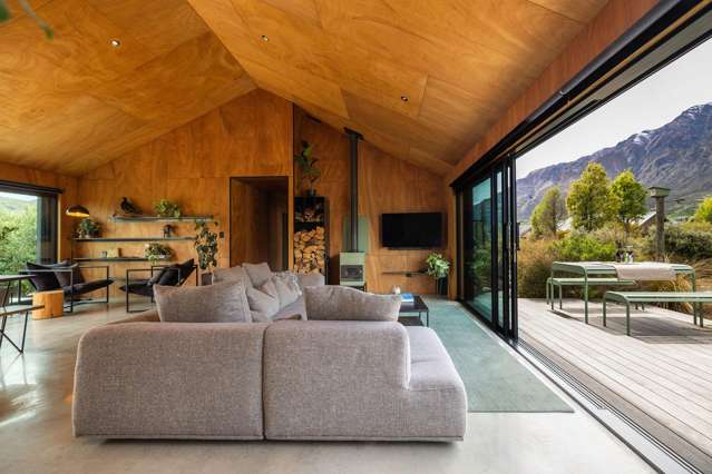 Green Thinking: Eco Living