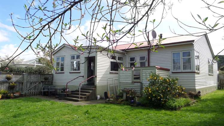 6 Birdwood Street Featherston_7