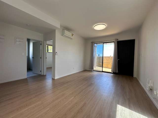 2/13 Blockhouse Bay Road 10016_3