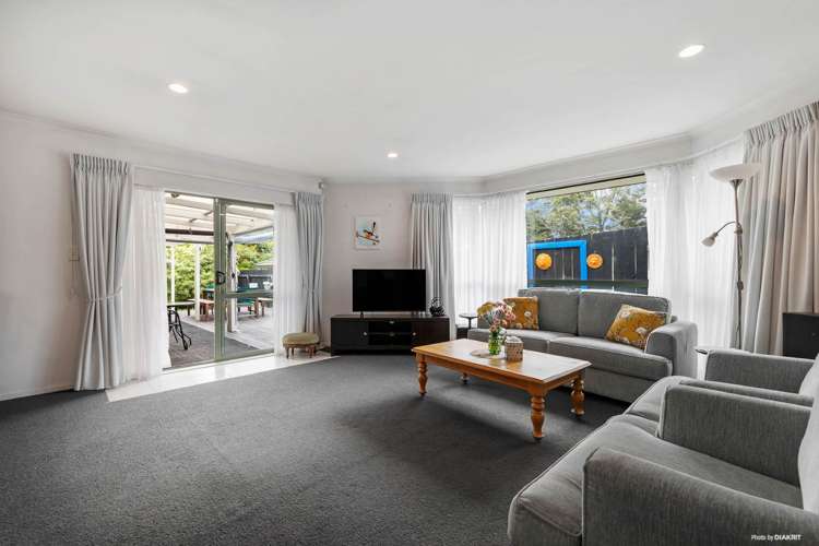 51 Hewlett Road Massey_7