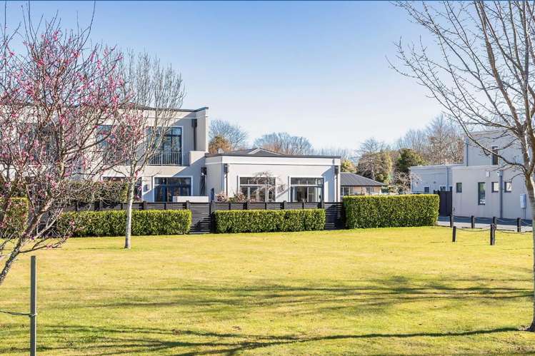 58 Country Club Terrace Northwood_1