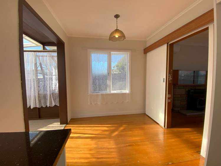 2 Te Kanawa Crescent Henderson_5