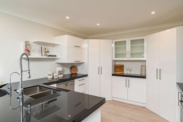 43 Stace Hopper Drive One Tree Point_12