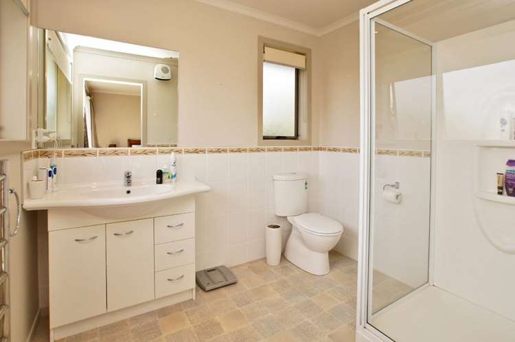 22 Raddington Way Huntington_12