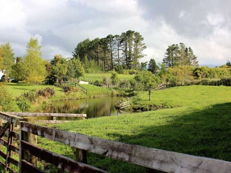 1245 Upland Road Egmont Village_60