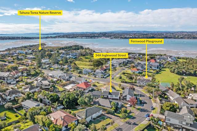 Modern Family Living on Glendowie Border