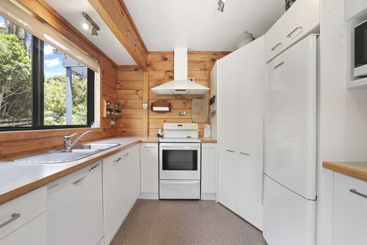 165 Stoney Creek Drive Waitakere_9