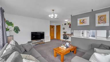 2/381 Main North Road_4