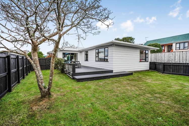 8 Drummond Crescent Kelson_2