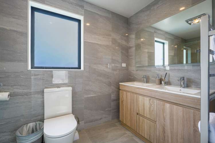 1/53 Aranui Road Mount Wellington_7