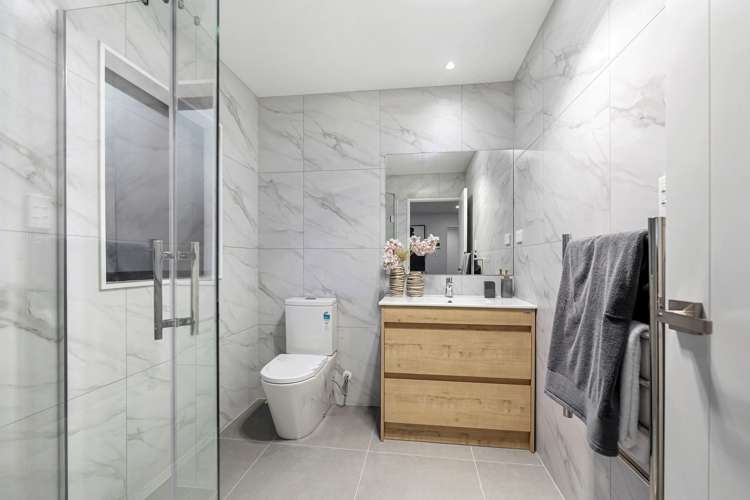 296 East Coast Road Forrest Hill_18