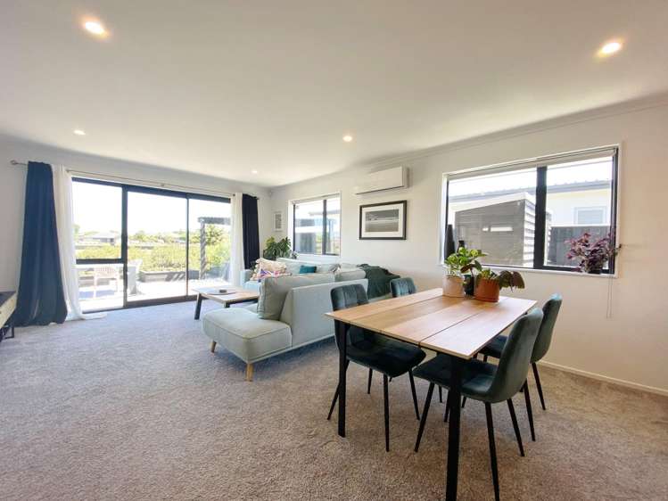 66 Sunline Av Lincoln_5