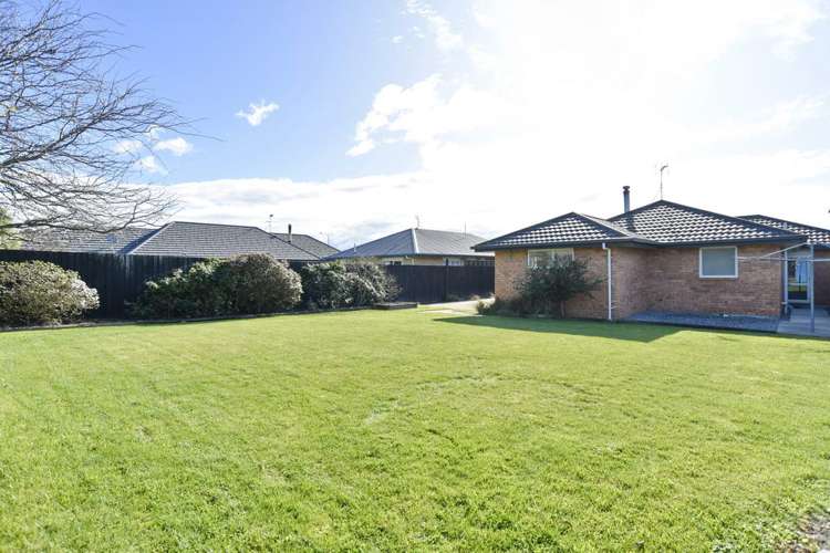 39 Welsford Street Woodend_14