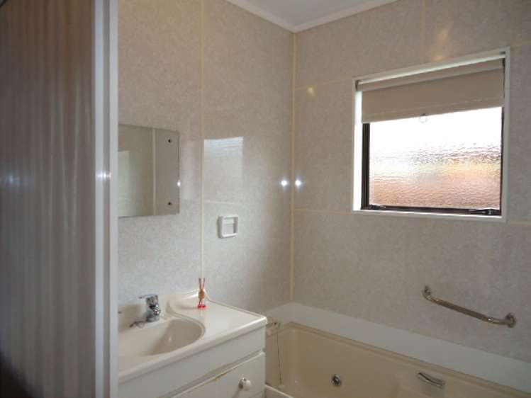 42 Bauchop Road 1371_7