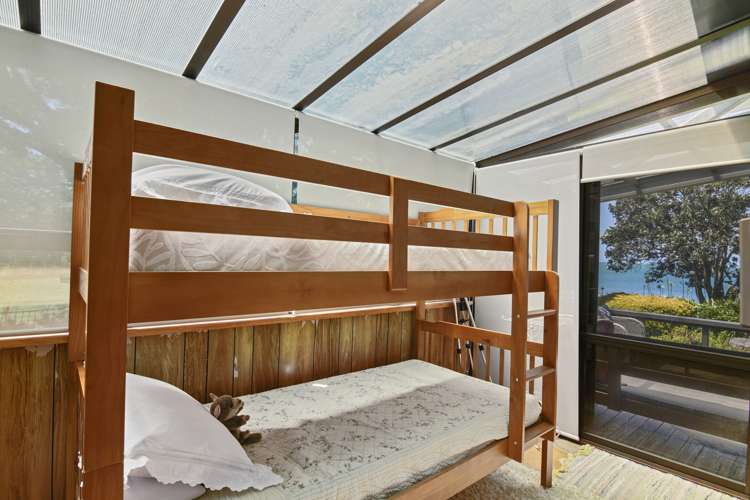 68 Bishop Road Parapara_14