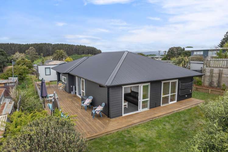 64 Toi Street Otaki Beach_17