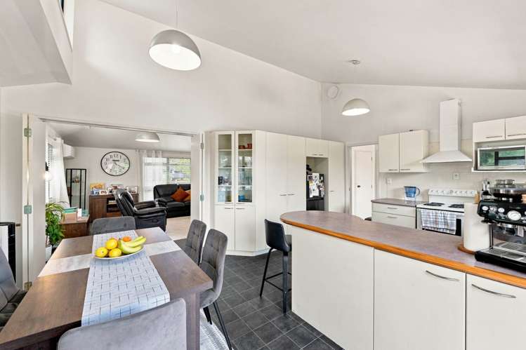 2/243 Main Highway Ellerslie_8
