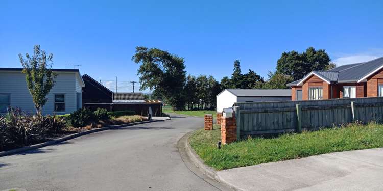 3 Huia Way Featherston_8