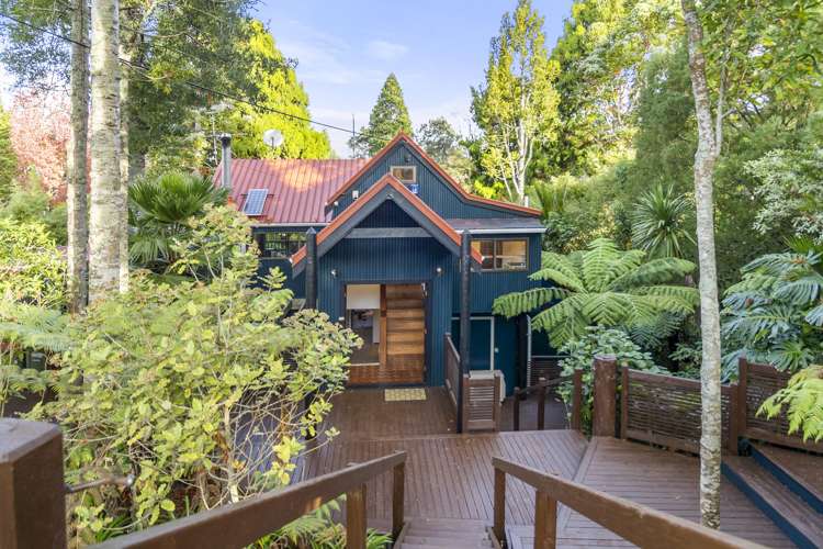 196 Godley Road Titirangi_6