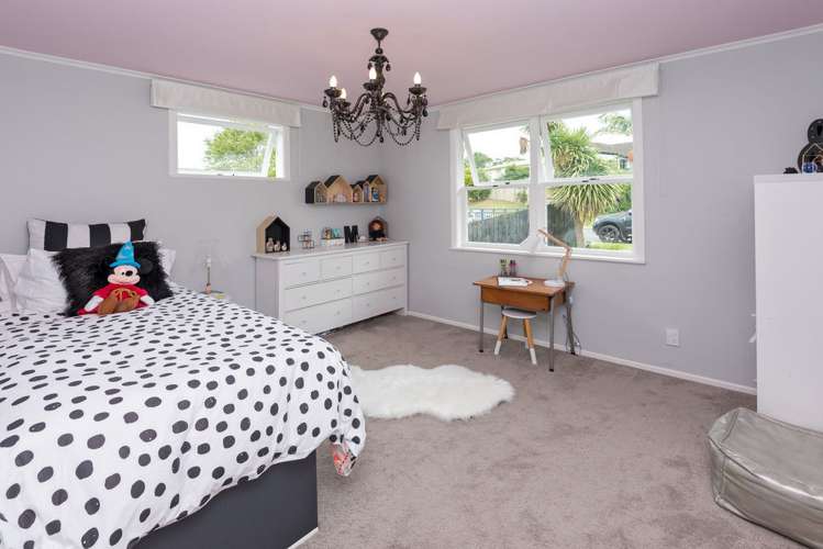 6 Eaglen Place Howick_11