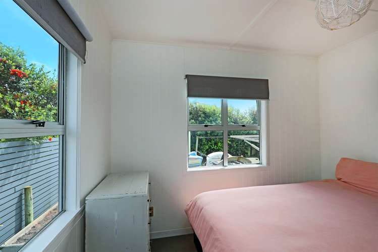 8 Harper Road Waimarama_7