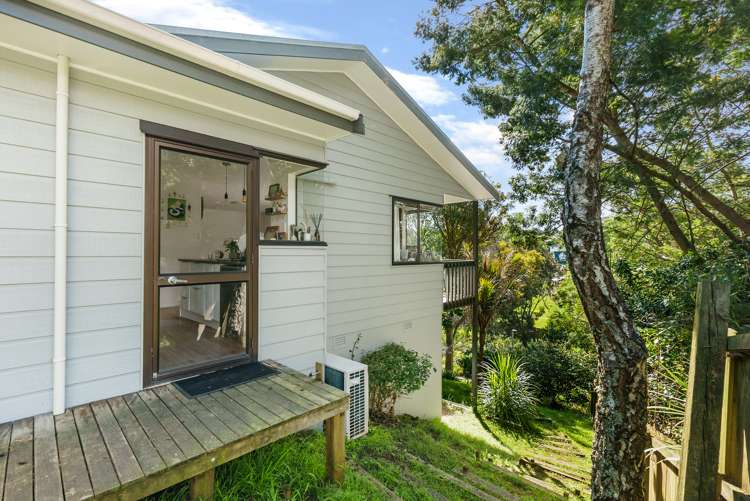 2/16 Mistletoe Place Browns Bay_14