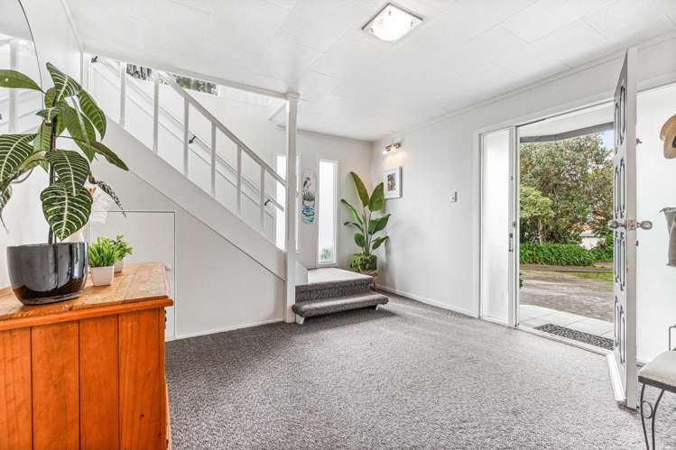 18 Dawnhaven Drive Te Atatu Peninsula_10