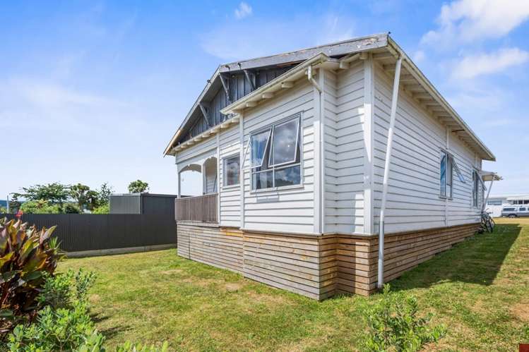 7 Rangiora Street Mangakino_16