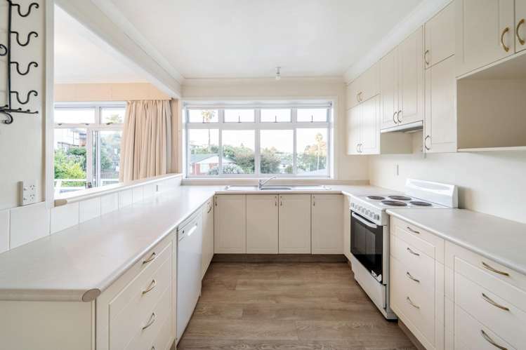 123 Bellevue Road Brookfield_9