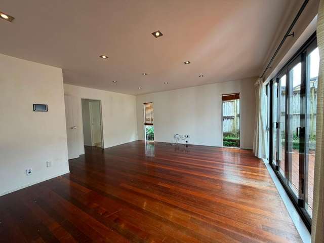 10 Manchester Drive Flat Bush_1