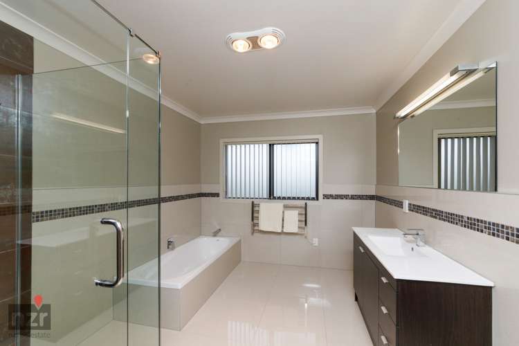 24 Paradise Avenue Feilding_12