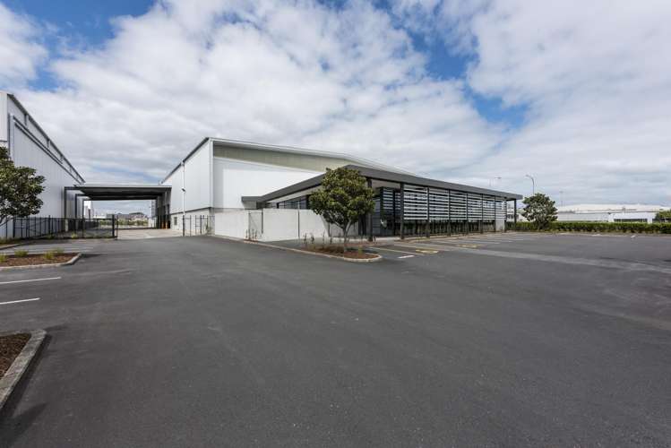 100 Plunket Ave_0