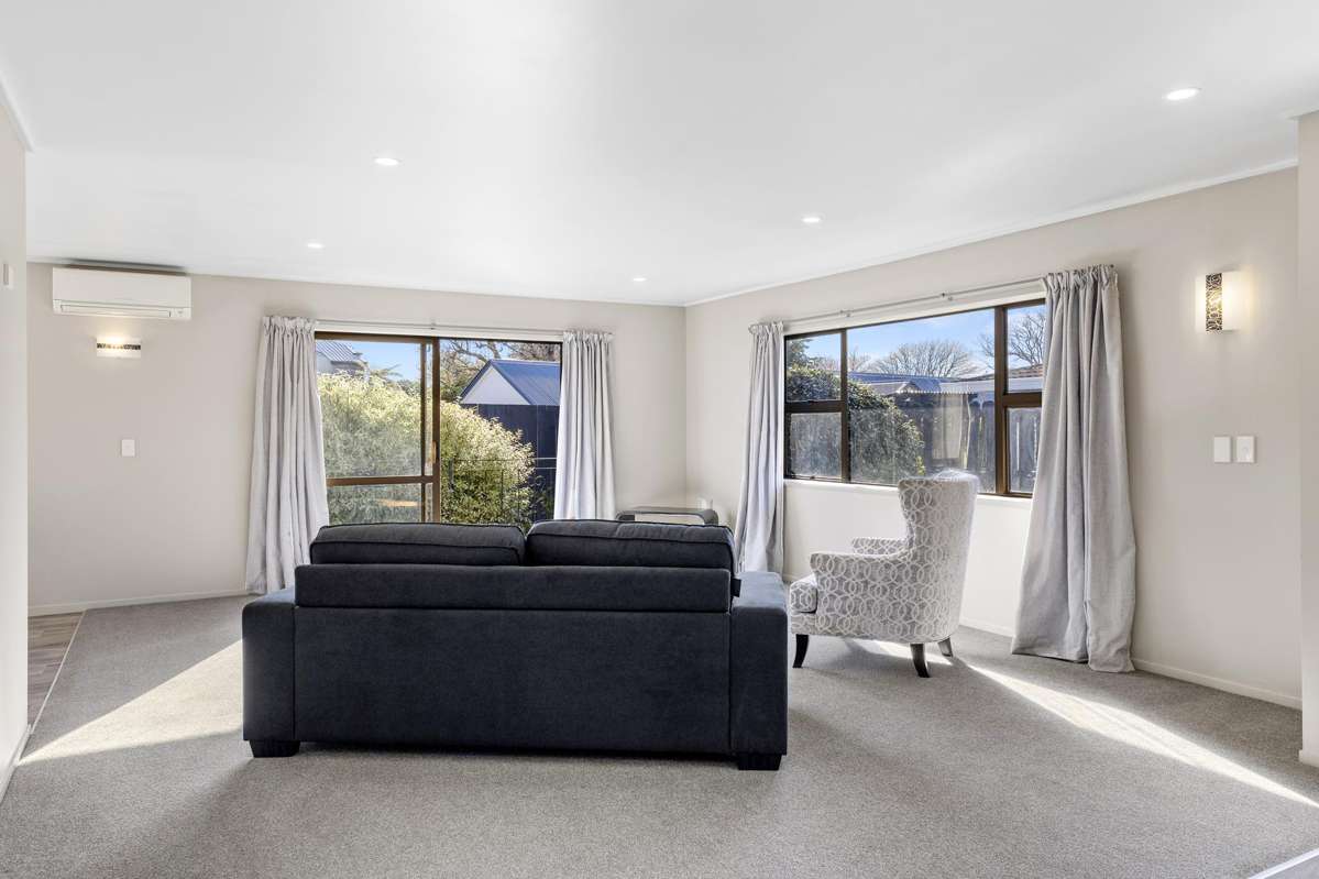 2/7 Kathleen Place_1