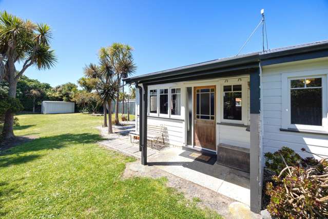 9 Muri Street Aramoana_3