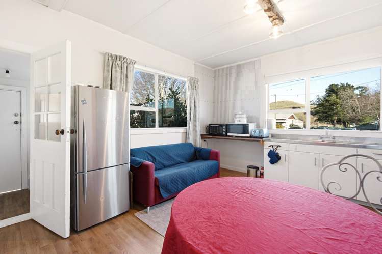 5662 West Coast Road Springfield_23