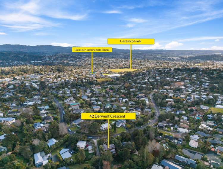 42 Derwent Crescent Titirangi_17